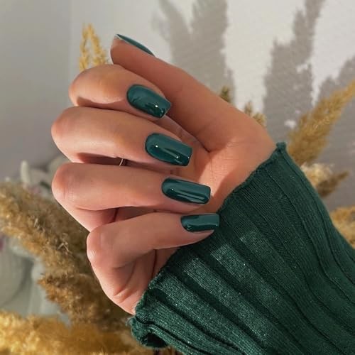 St. Patrick’s Day 30 Pcs Dark Green Press on Nails square glossy forest green