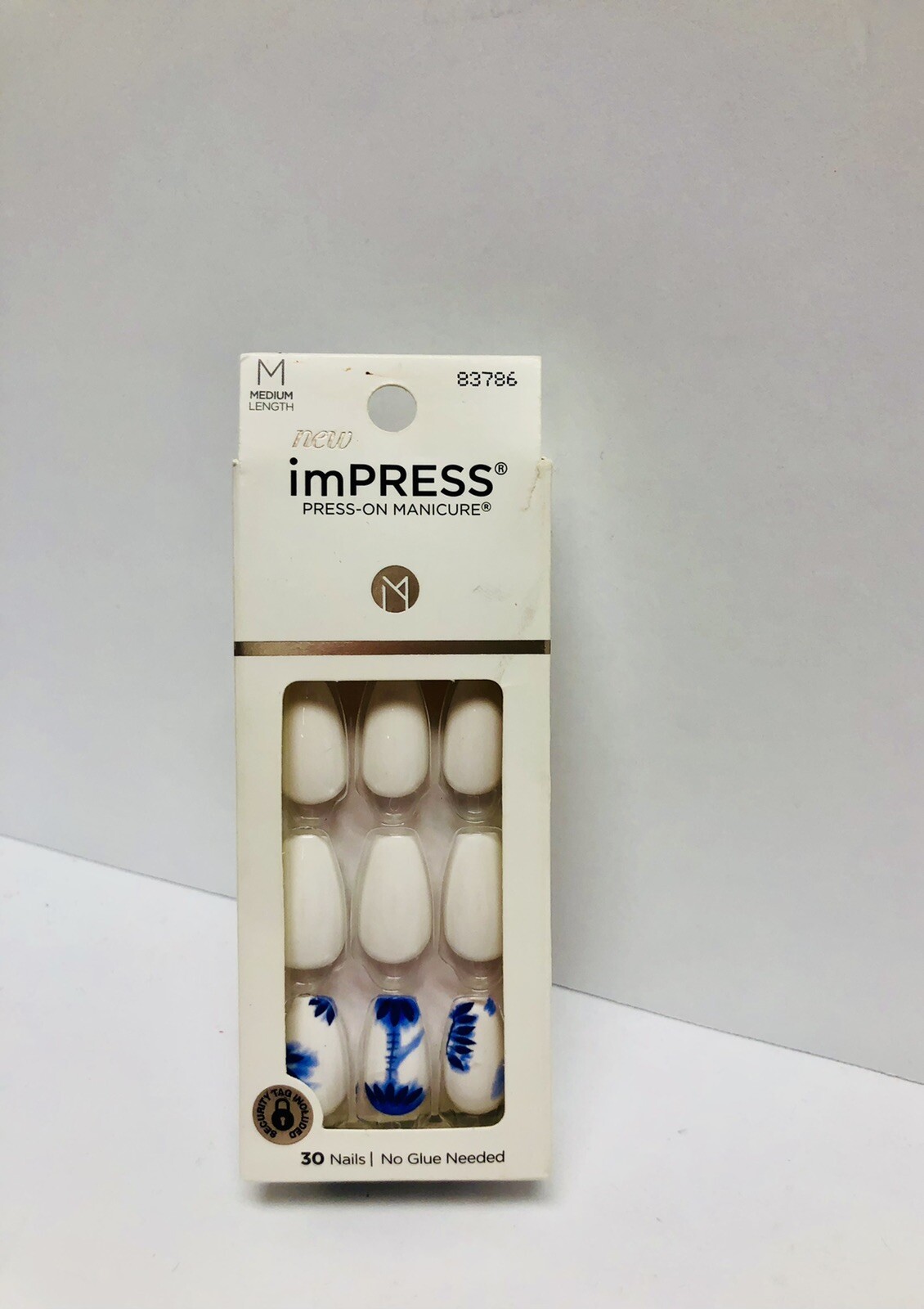 *Kiss imPRESS 30 MEDIUM Press-On Nails ‘Tye Dye”* White w/blue tie dye, NEW