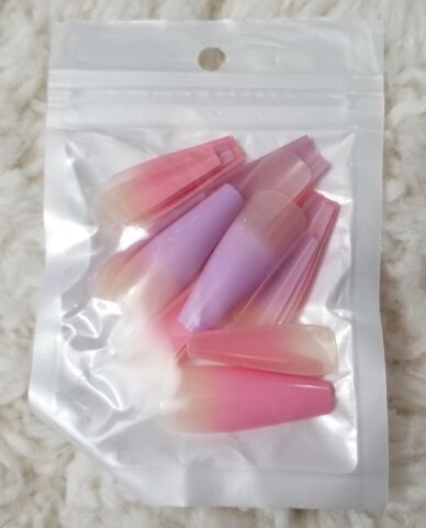Trendy Stylish 20 Piece Extra Long Full Coverage Coffin Shaped Glue On Nails