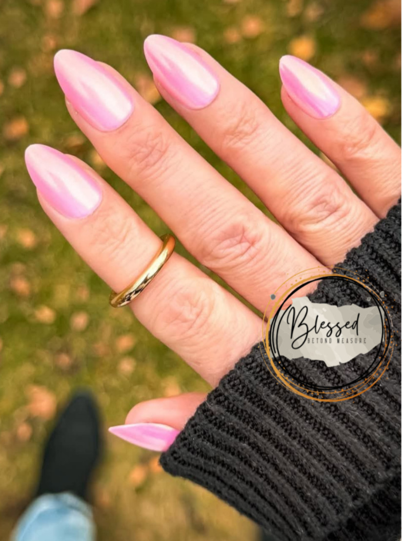 Red Aspen Press On Nails-Dolly’s Fiery Pink Medium Almond Ombre