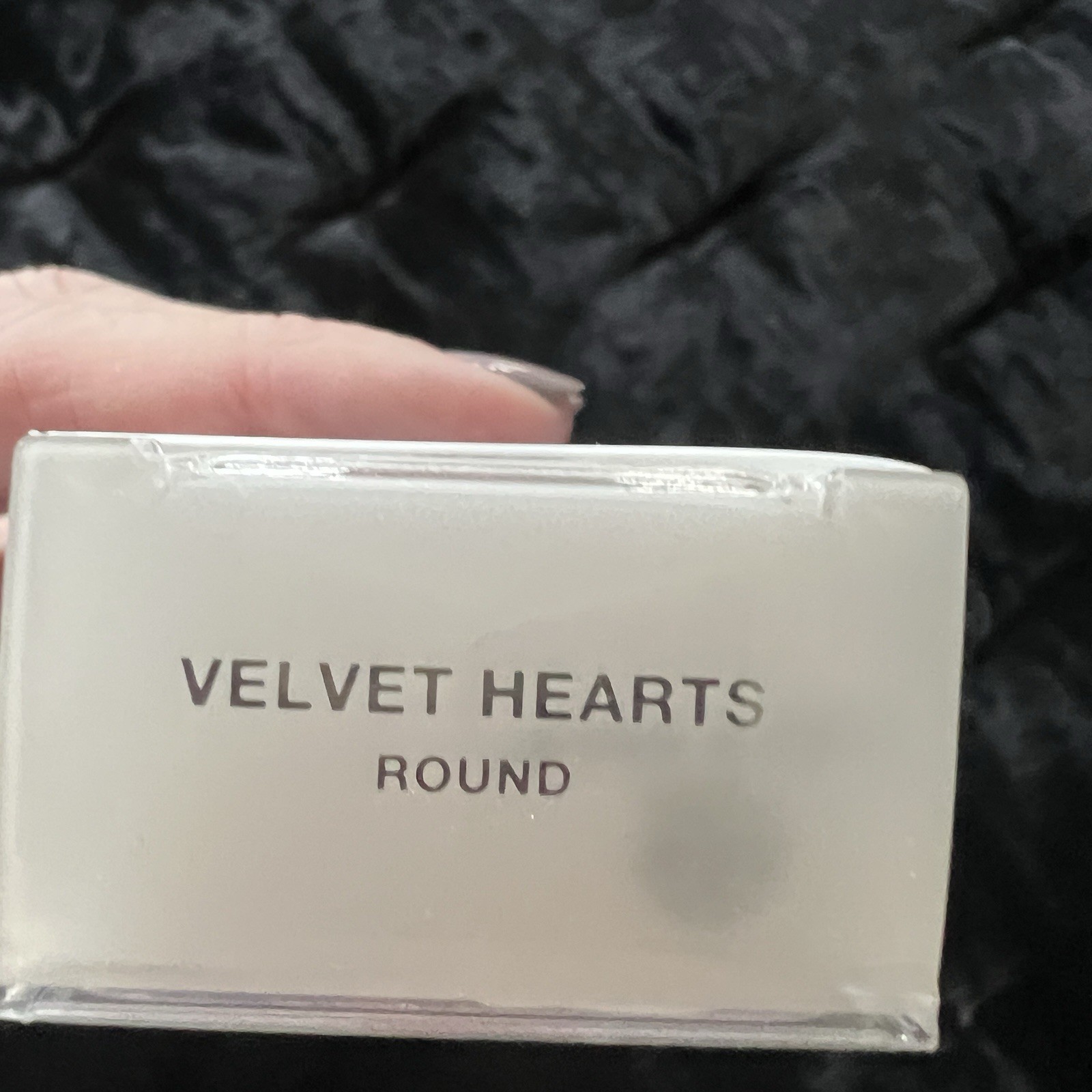 💅 Static Nails Velvet Hearts Round Reusable Pop-On Manicure New In Box
