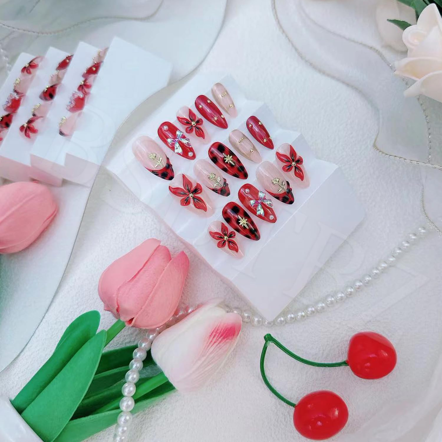 24Pcs Flower Press on Nails Medium Almond Fake Nails with 3D Bow Rose Gold Beads