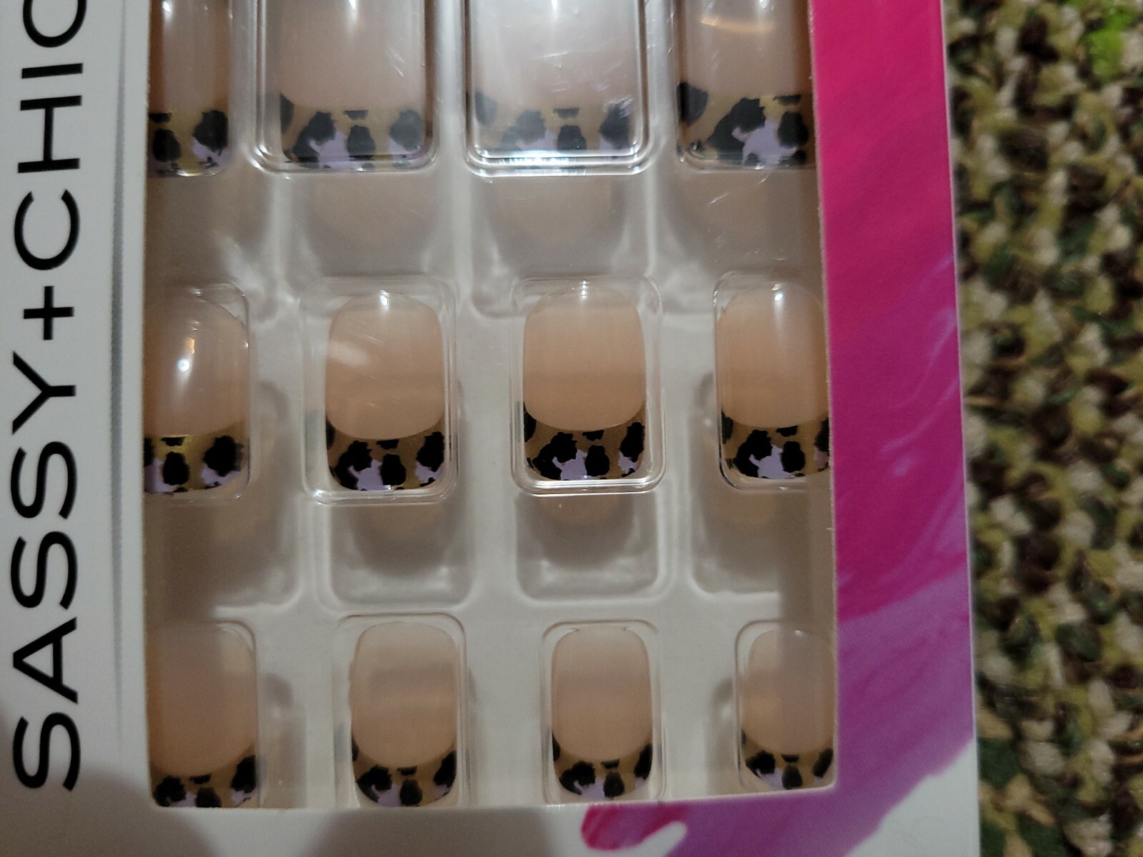 Leopard Black, Pink gold & French Tip Artificial Fake Round Short Glue On