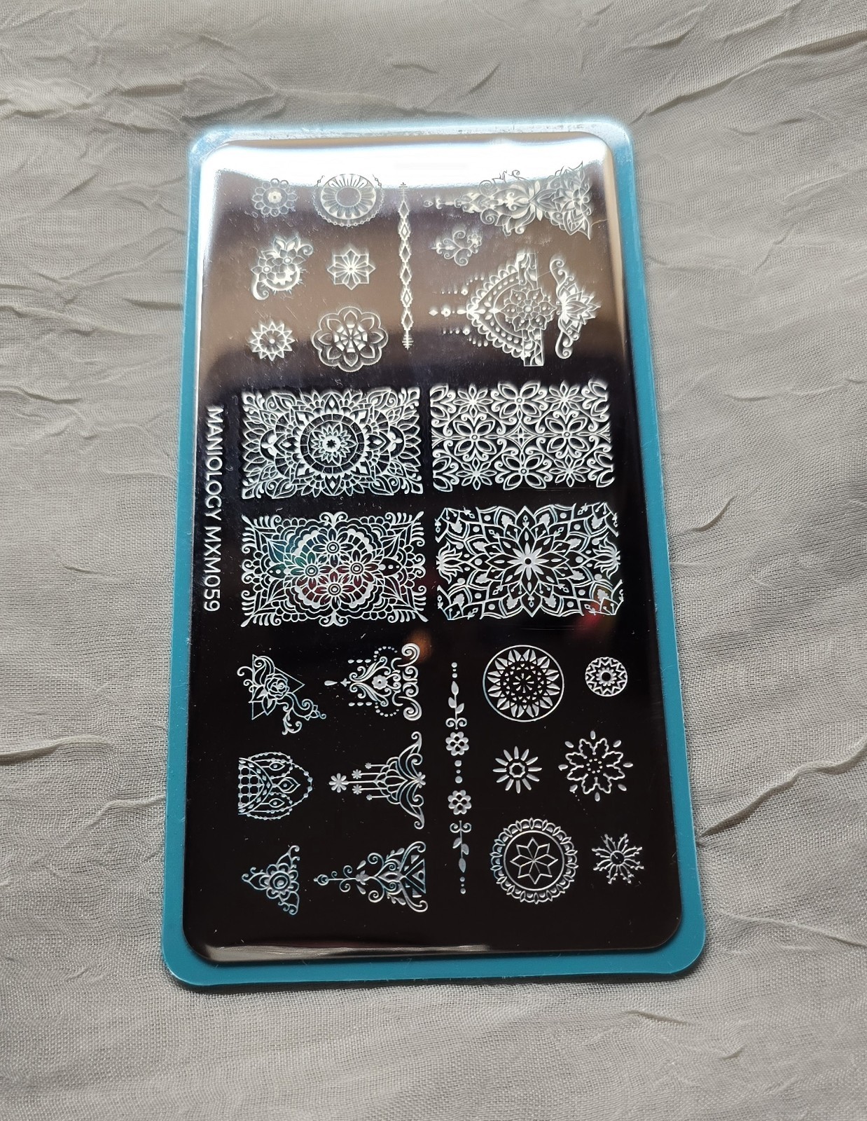 Maniology MXM059 Centered Tribal Aztec Zodiac Animal Mandala Nail Stamp Plate