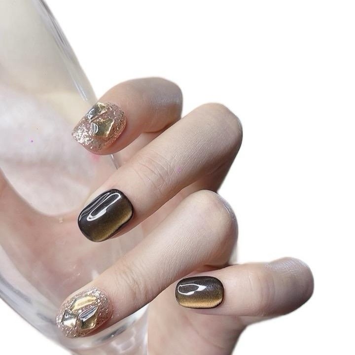 Tipora Press on Nails Short Round Brown Color with Sparkle Design 107