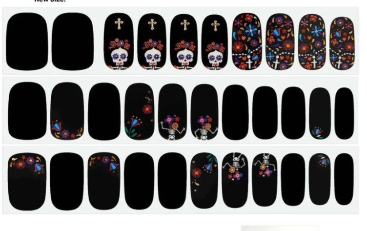Dashing Diva Gloss Ultra Shine Gel Palette 32 Gel Nail Strips Skull Candy