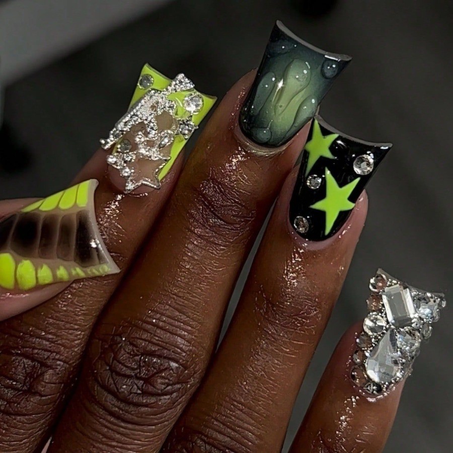 48pcs-Edgy Y2K Square Press on Nails with Neon Stars, Slime Design and Crystals
