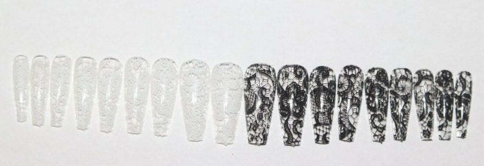 Black and White Lace- press on nail set- (Set of 18 sizes 0-8)