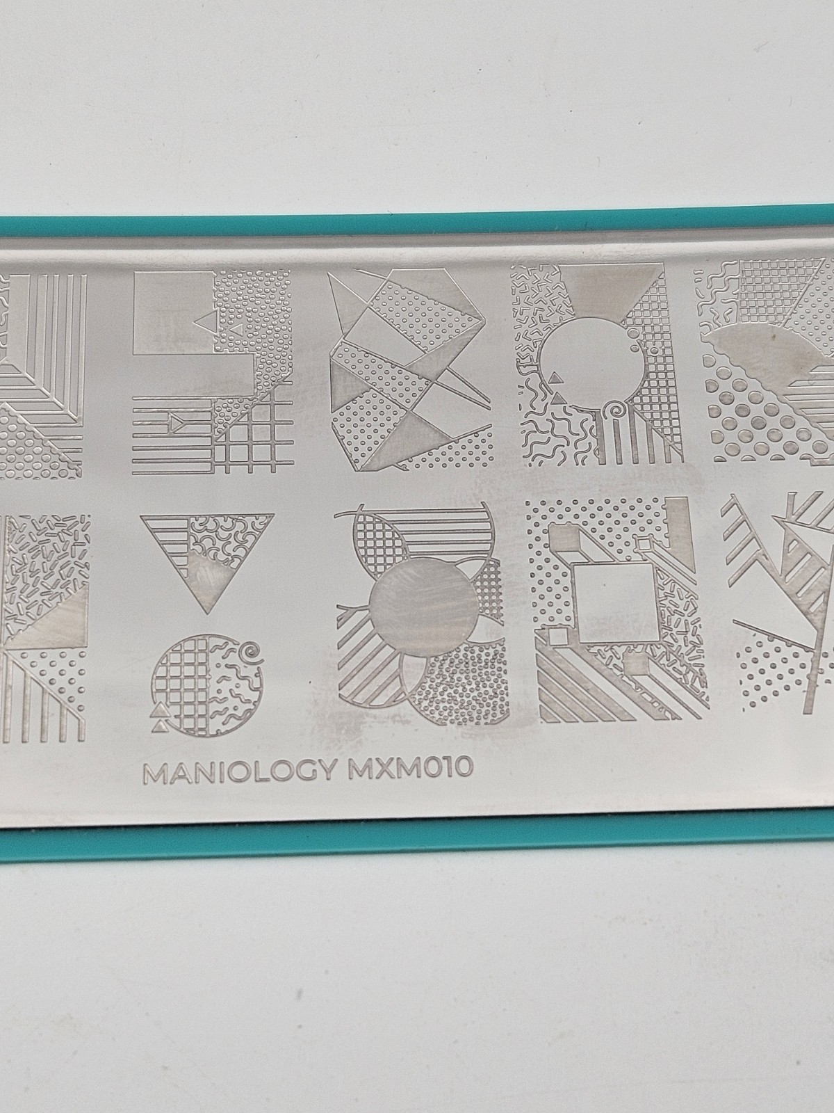 Maniology MXM010 Geometric 90s Patterns Party Nail Stamping Plate