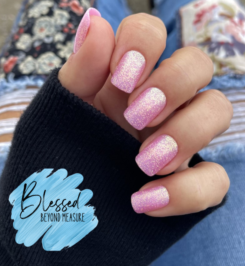 Red Aspen Press On Nails~Princess Parson ~Pink~Medium~Square~Sparkle