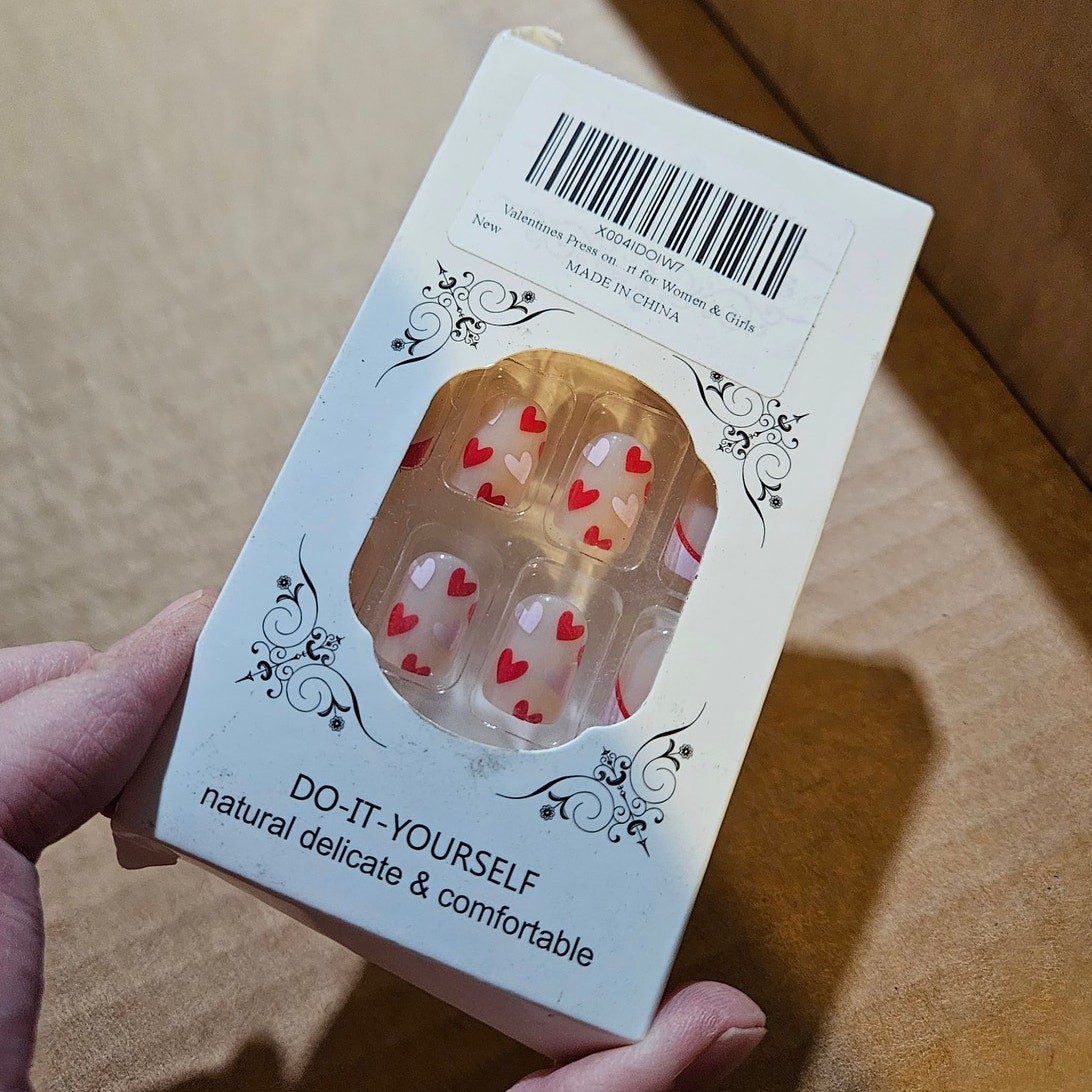 Boutique Red & Pink Heart Press-On Nails ~ DIY ~ Natural Delicate Comfortable