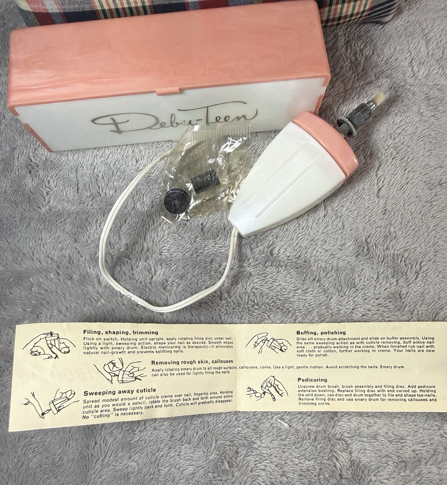 VTG Lady Manicure Push Button Manicuring Magic By Debu-Teen 1960s