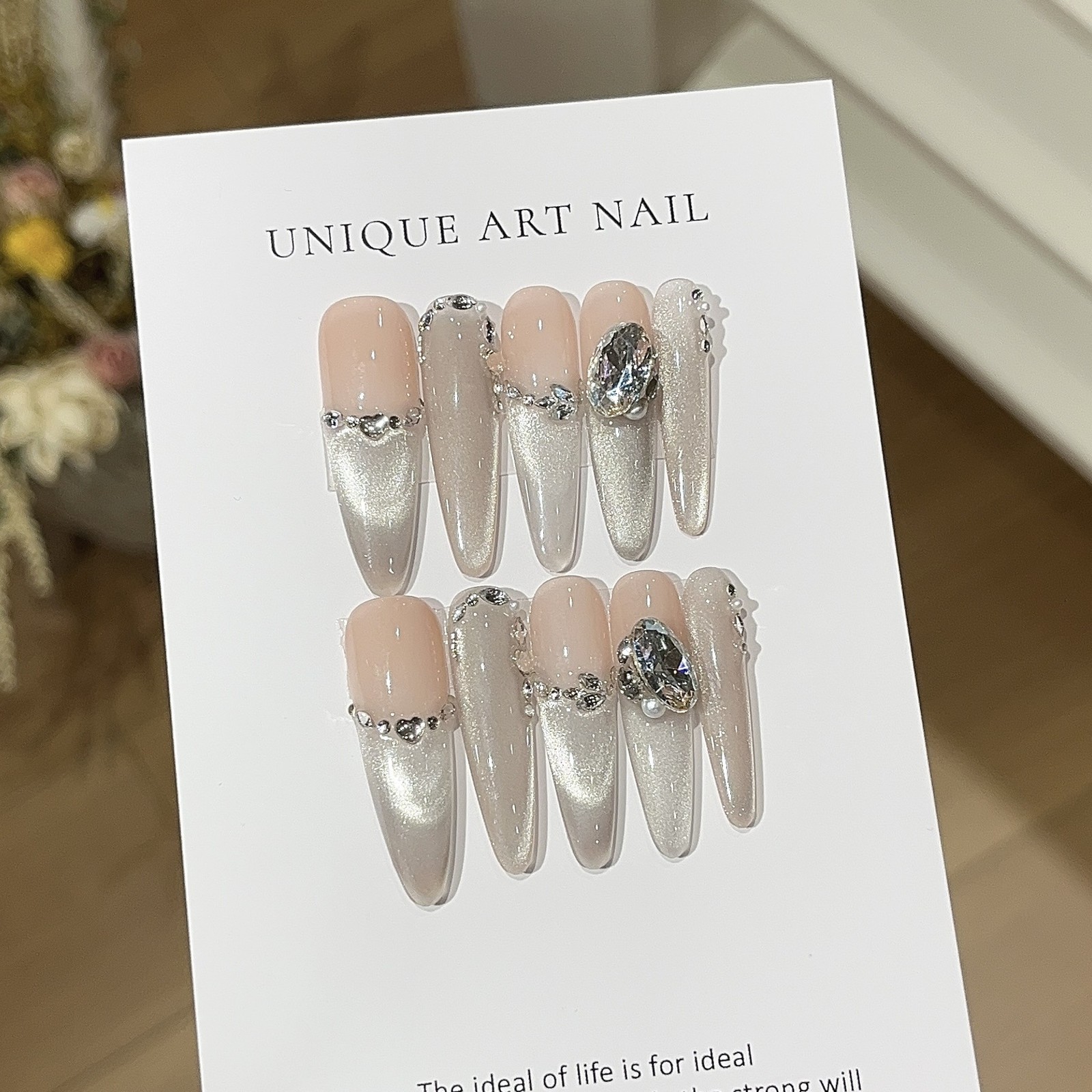 10Pcs Handmade White Cat Eye Nails Pearl Rhinestone Cold Elegant Style