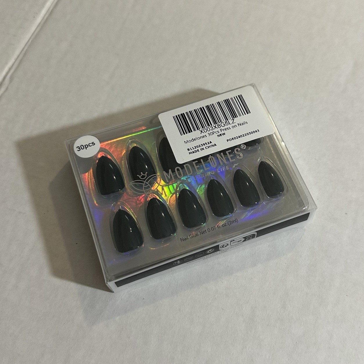NEW Modelones 30 Pc Press On Nail Set Dark Green Almond Shape Medium Length