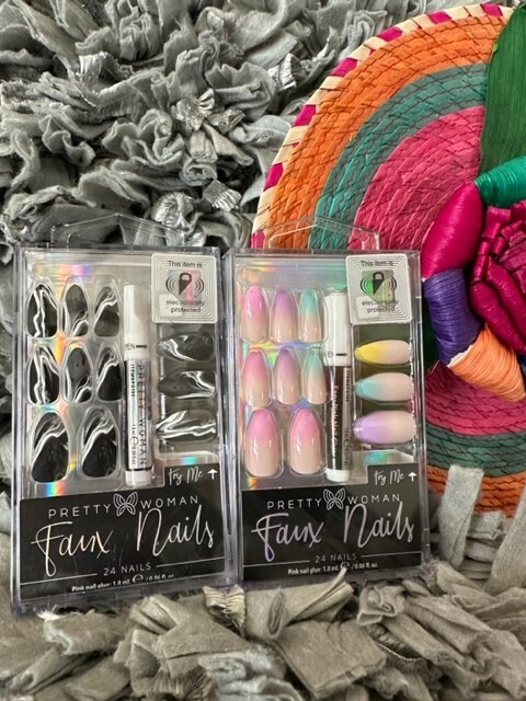 Pretty Woman Faux Glue On Nails 24 ct Black-Almond-Marble Gray & Nude