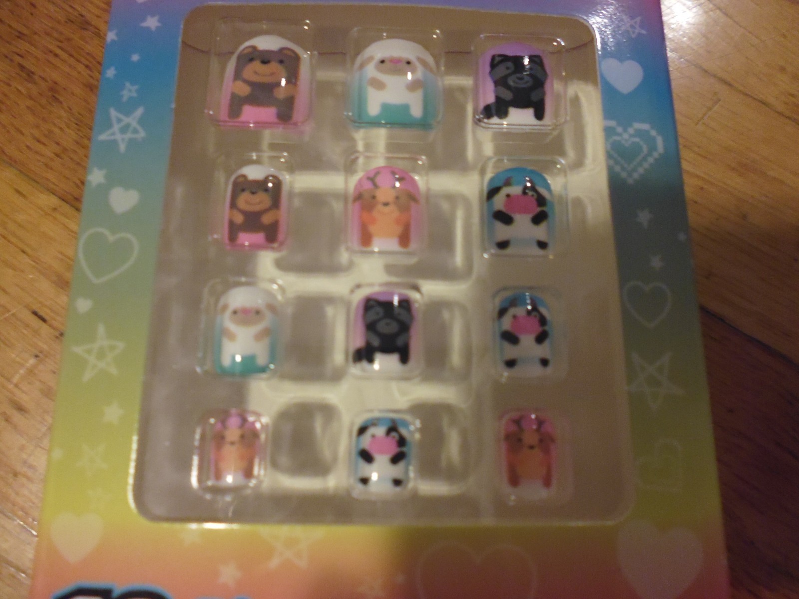 12 pcs Fashion nails Press-on Nails Place the pre-glued nail at the base Cats