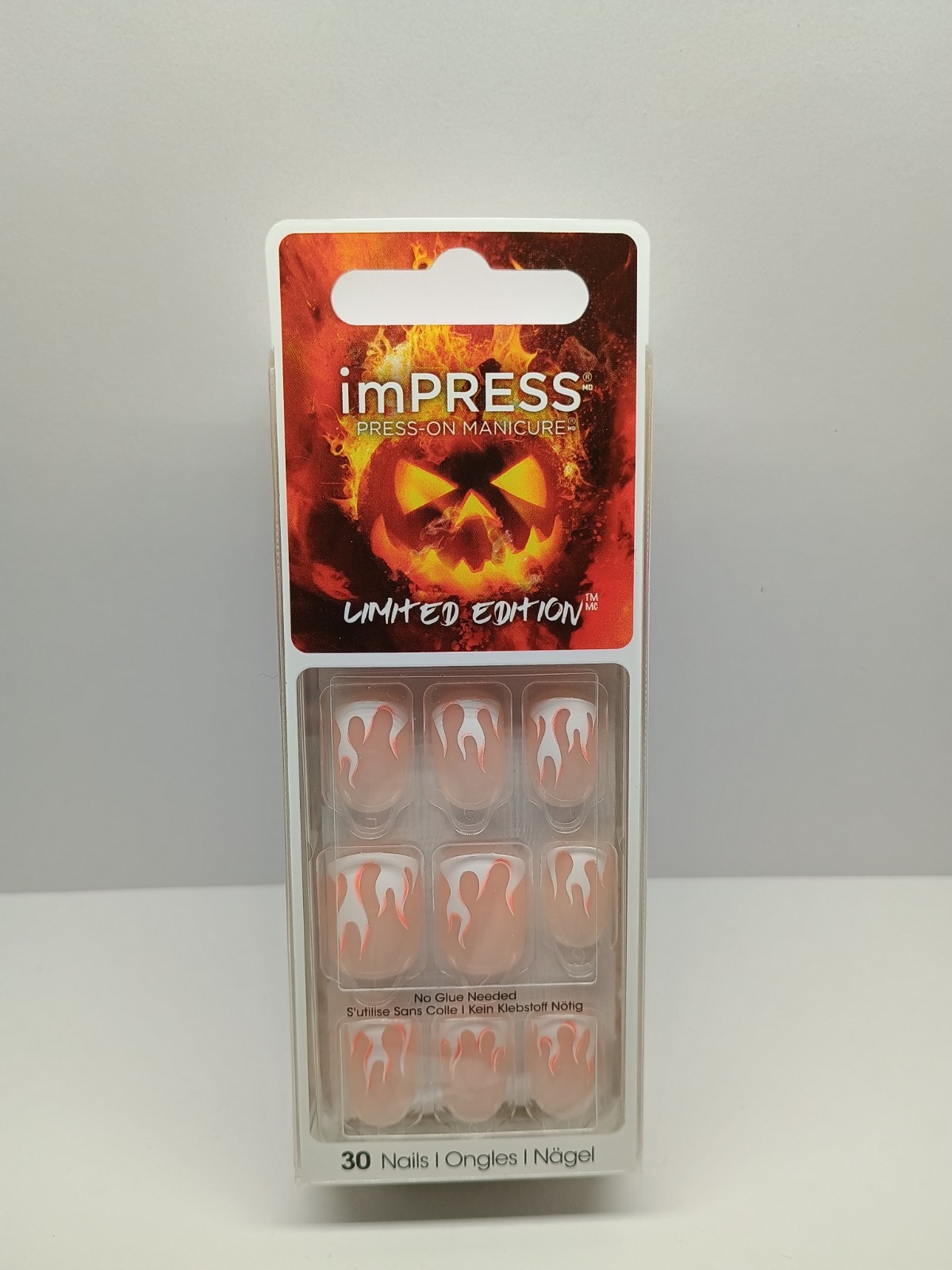 Kiss Impress Halloween Press-on White Flames Manicure Nails – Fiyah (1)