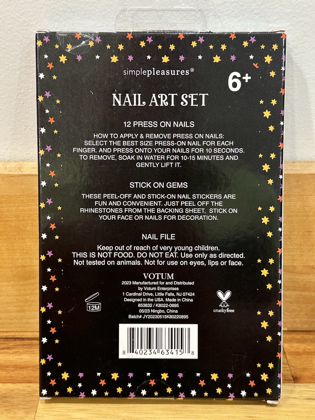 Simple Pleasures 12 Stick On Nail Piece Halloween Nail Art Set/New 50 Gems