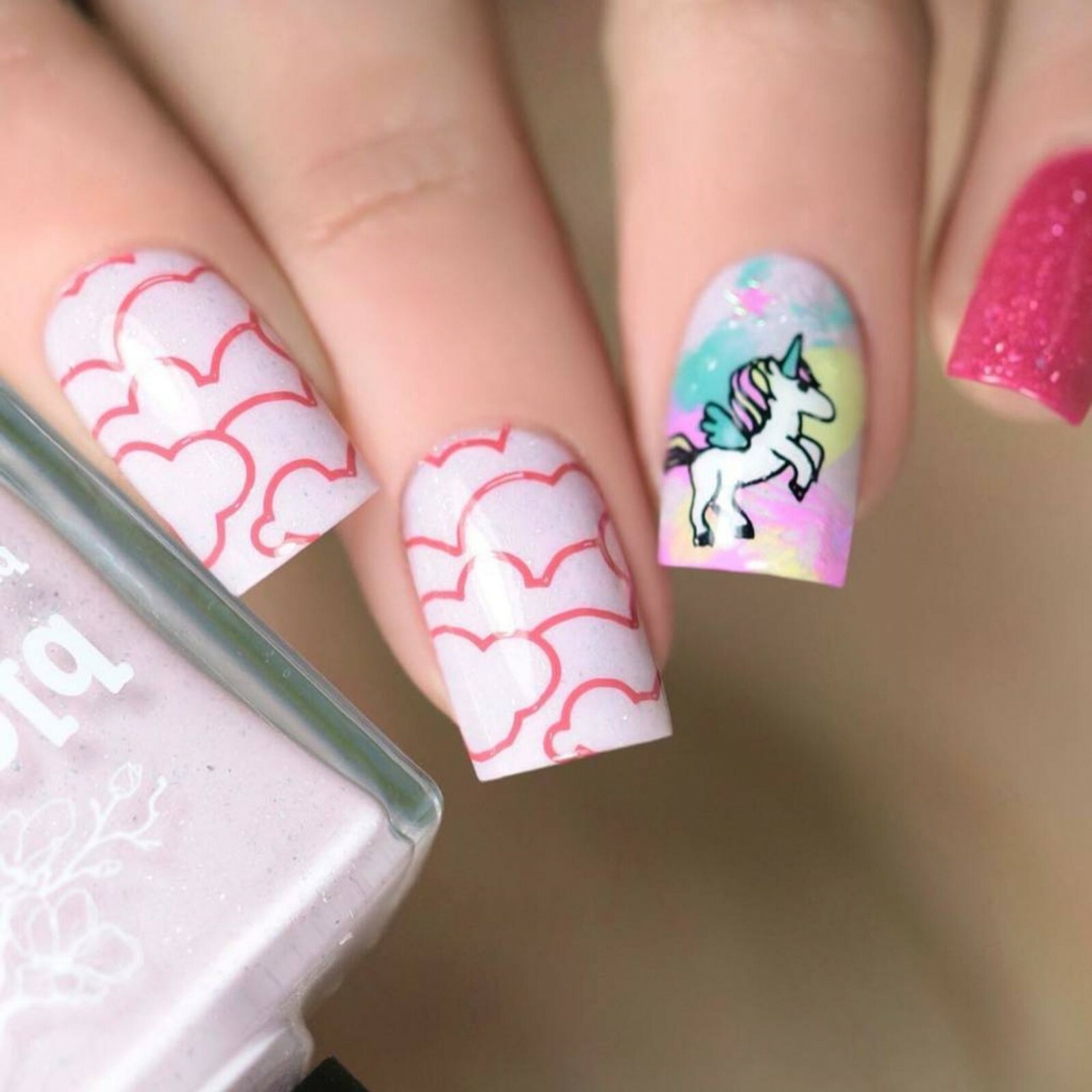 B042 Head in the Clouds Stamping Plate For Stamped Nail Art Design