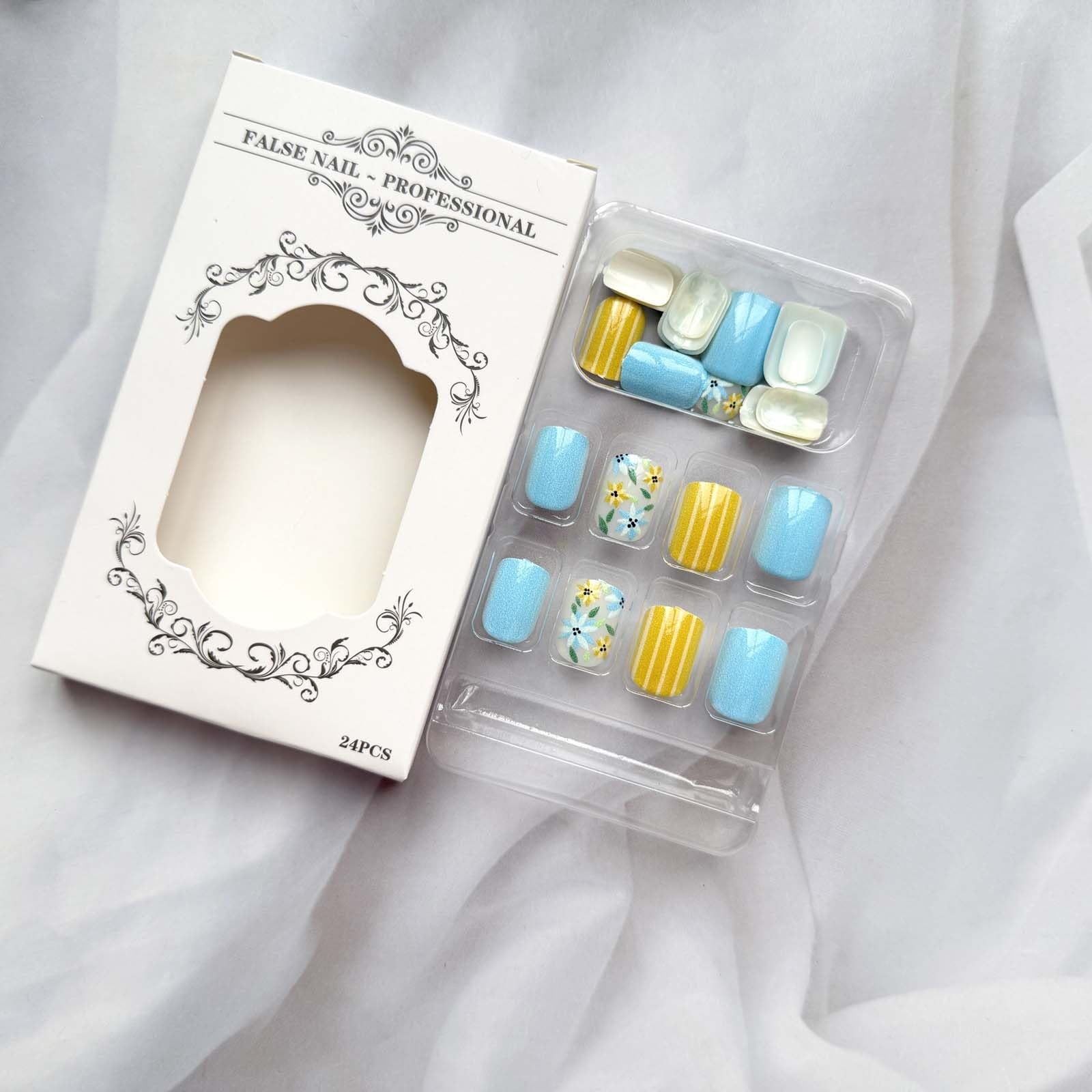 24Pcs Short Press on Nails Spring Blue Yellow Flower Fake Nails with Stripe S…