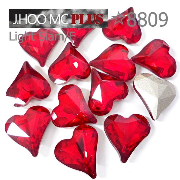 J.HOO Crystal 8809 Heart V-Cut Fancy Rhinestones 10x9mm Nail Art (4pcs)