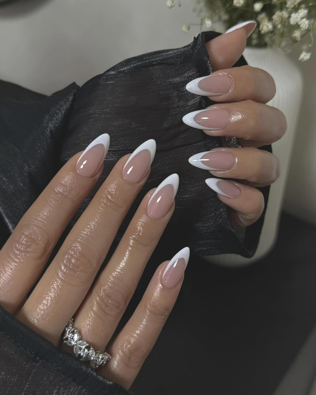 120Pcs White French Tip Press on Nails Almond Shape Fake Nails, Full Cover Gloss