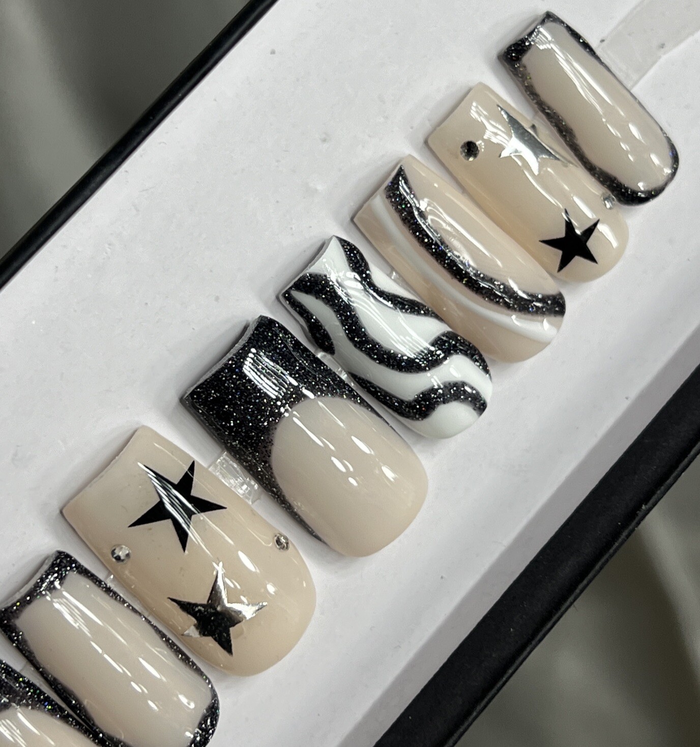 ✨ CUSTOM Hard Gel Press On Nails, Black White Nude Star W BLING 10p SET W Kit