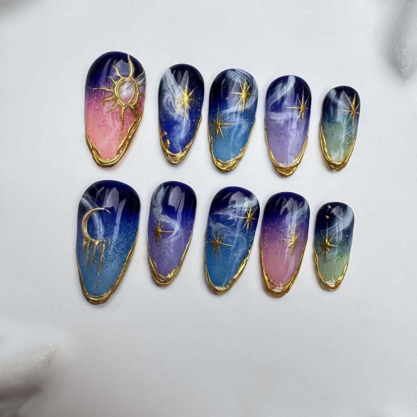 Handmade Galaxy Gradient Gold Sun Star Metal Line Medium Almond Press on Nails