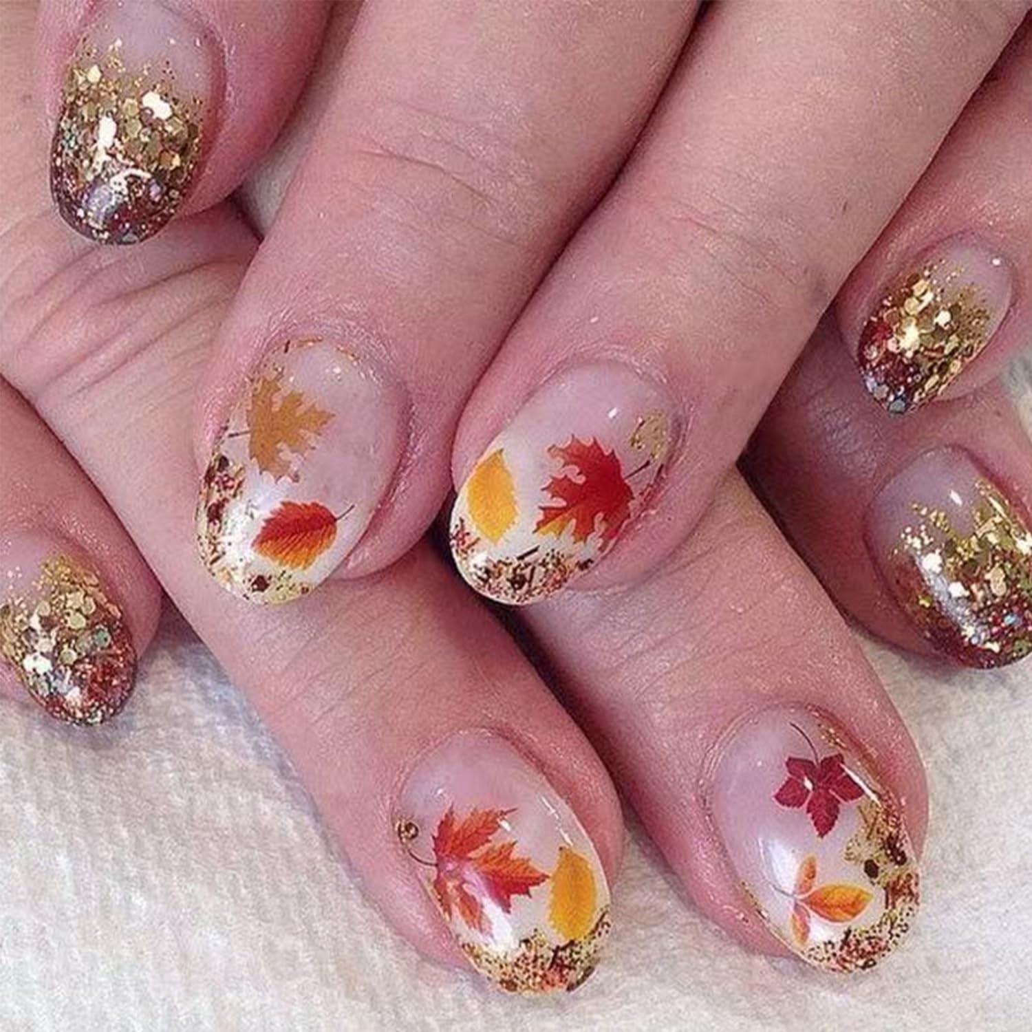 BMKKOT Short Oval Fall French Tip Nails