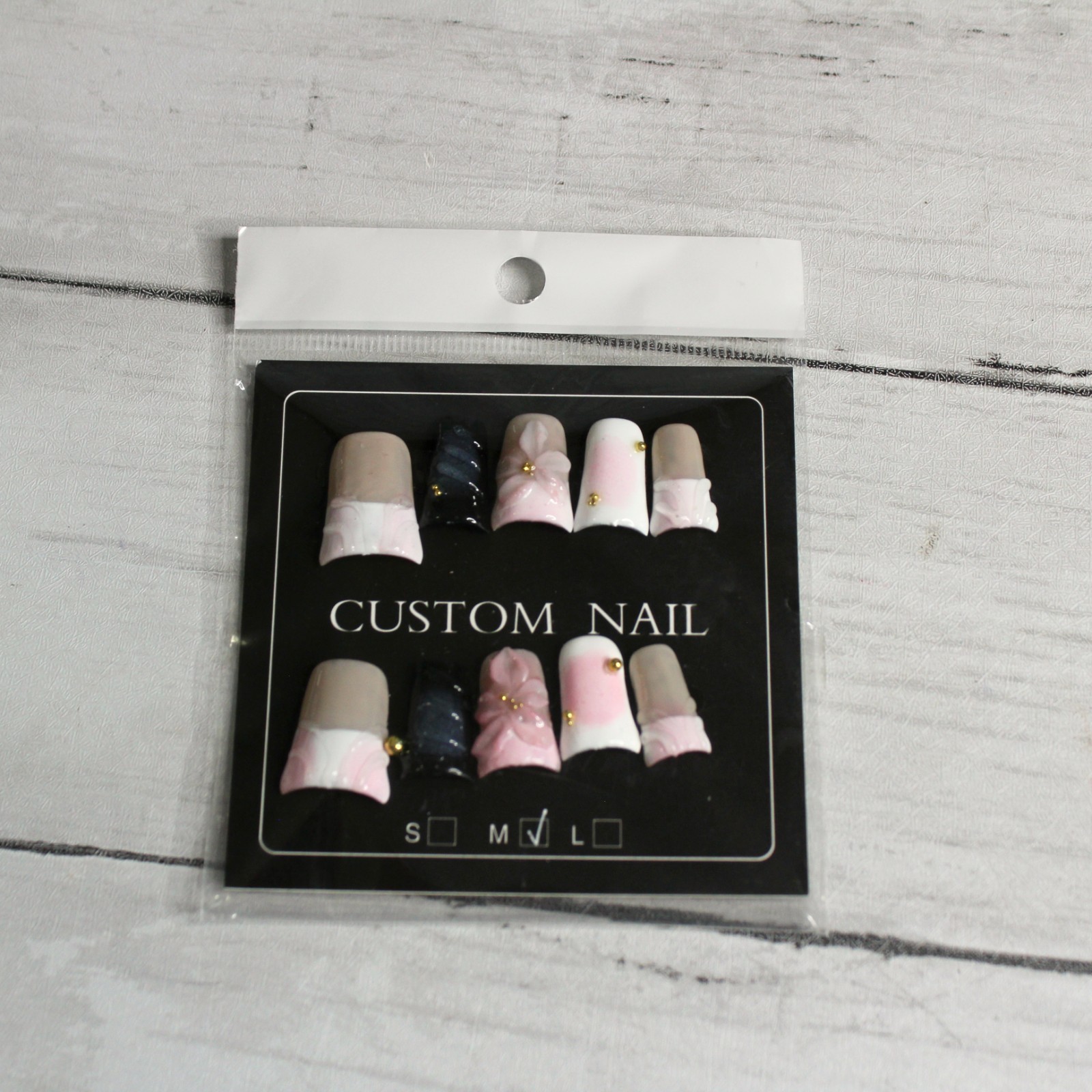 Custom Nails Size M 10 Piece Set