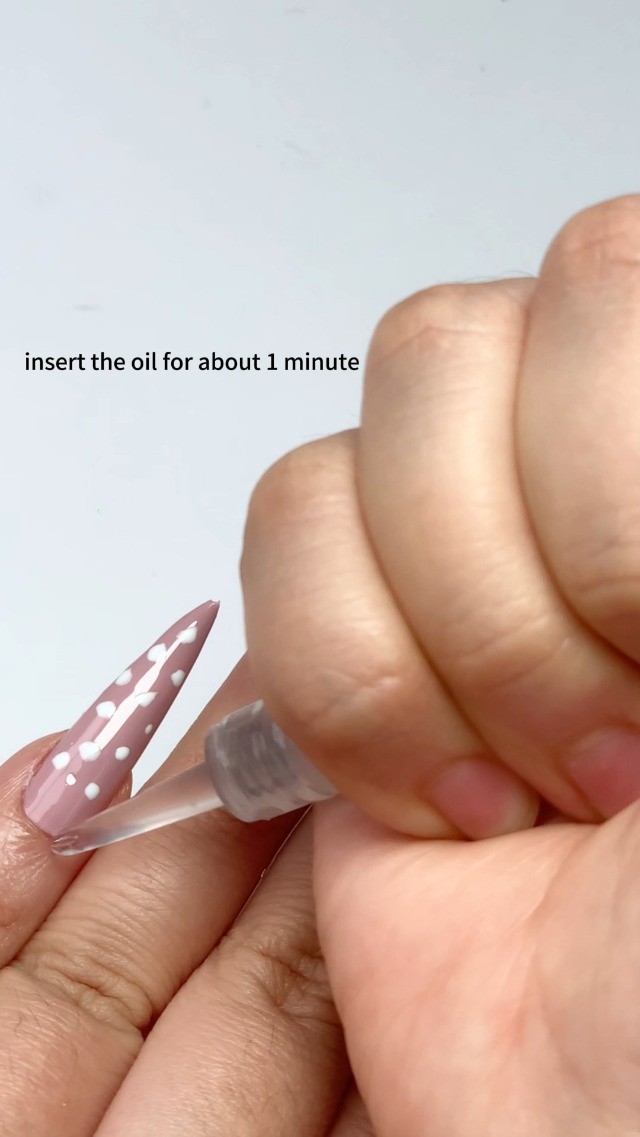 Nail Glue Remover Pen – Acetone-Free, Gentle Formula for Press-On & Fake Nails,