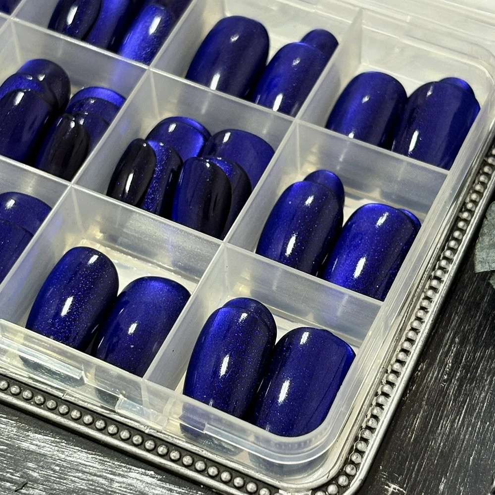 30 Pcs Sparkly Medium Oval Dark Blue Cat Eye Glossy Full Cover Artificial Press
