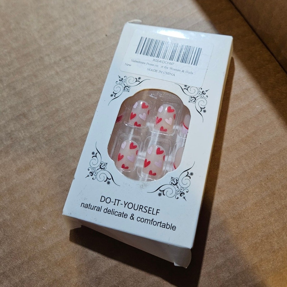 Boutique Red & Pink Heart Press-On Nails ~ DIY ~ Natural Delicate Comfortable