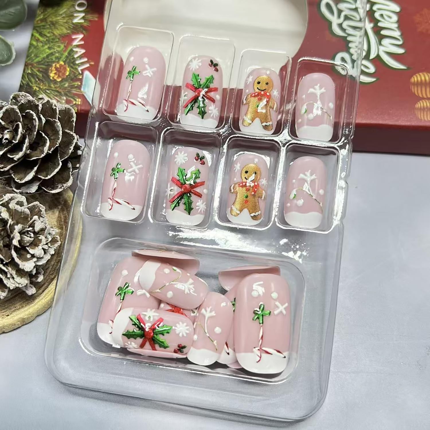 Christmas Press on Nails Short Oval Fake Nails with Snowflake Holly Gingerbre…