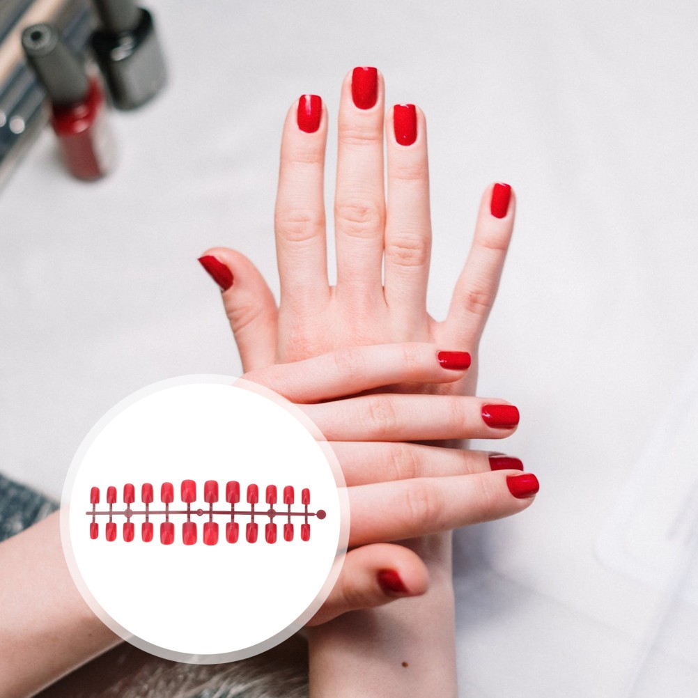 120Pcs Reusable Red False Nail Tips for Nail Art DIY and Manicure Use