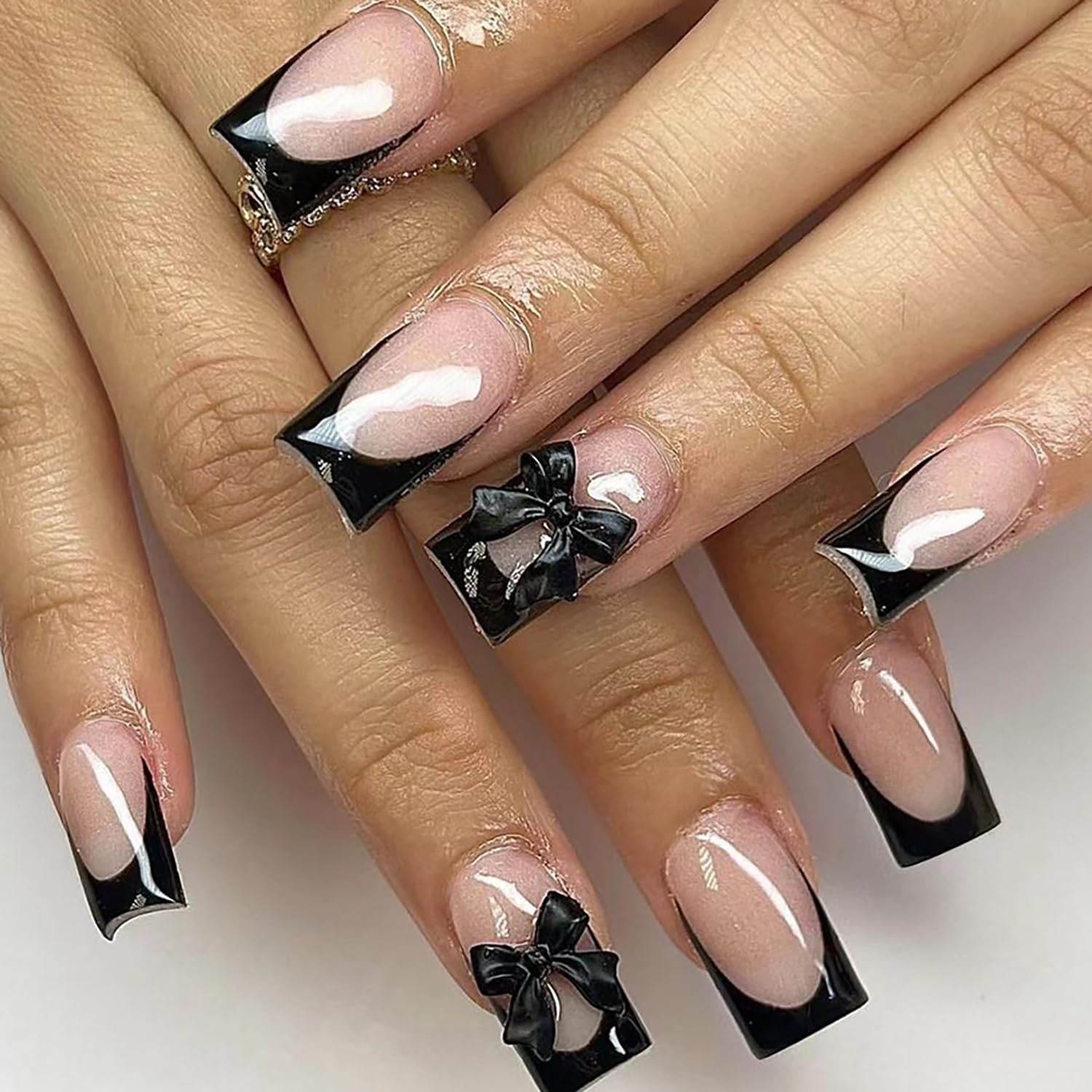 24Pcs Christmas Press on Nails Short Square Fake Nails Red White Snowflake Rhine