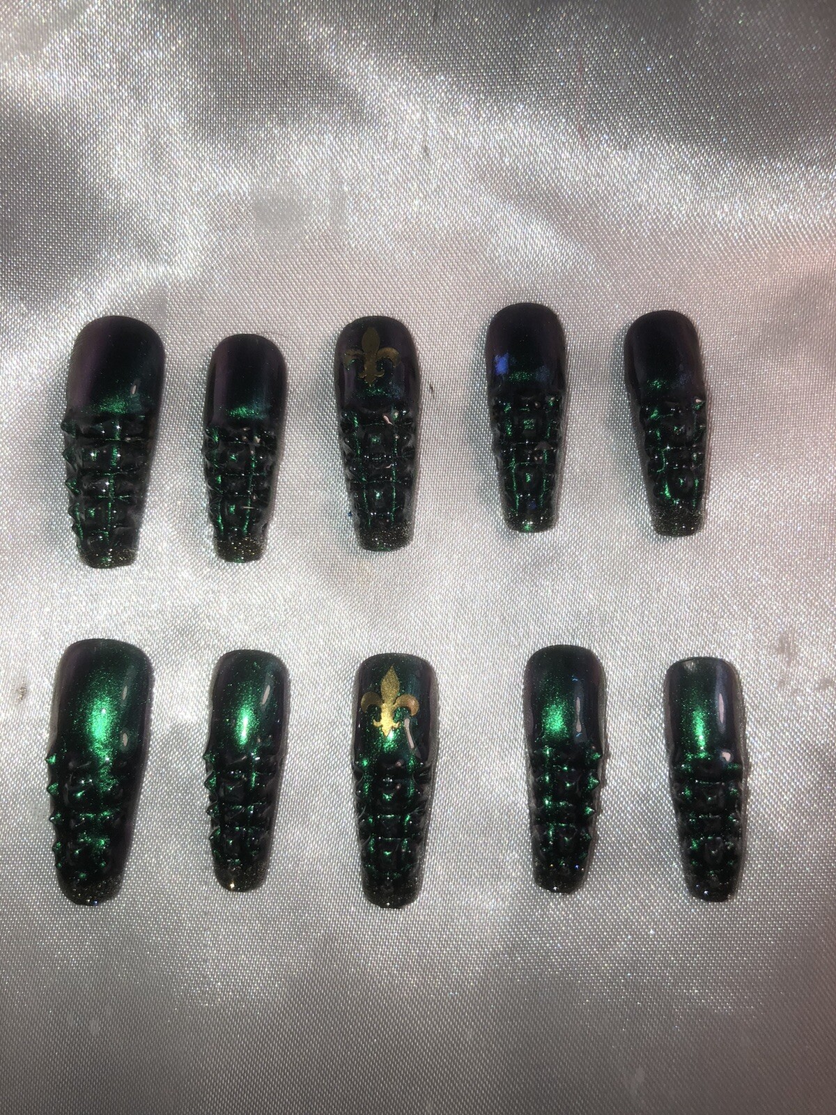 Z NAILZ!/Z CLAWZ! Gorgeous Set Of LA MARDI GRAS Gator Textured Press On Nails
