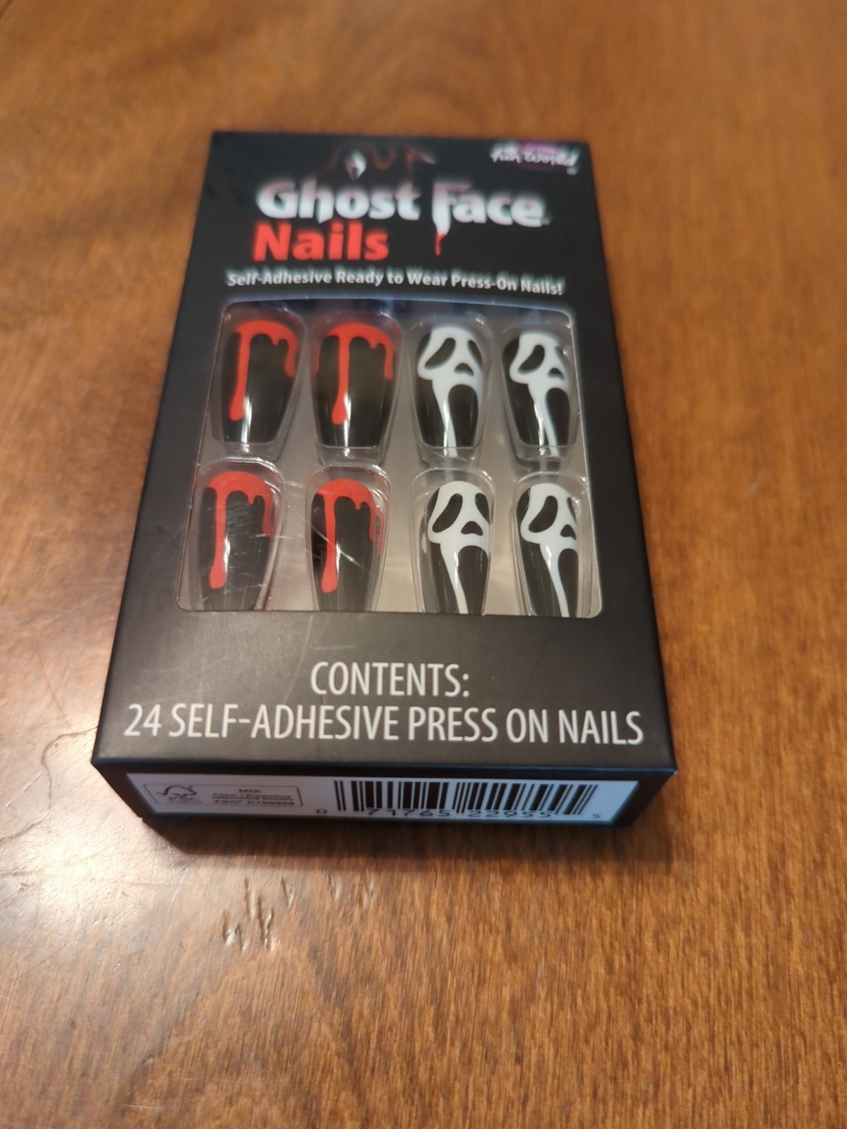 Scream Official Horror Movie Ghost Face Press-On Nails Fun World New