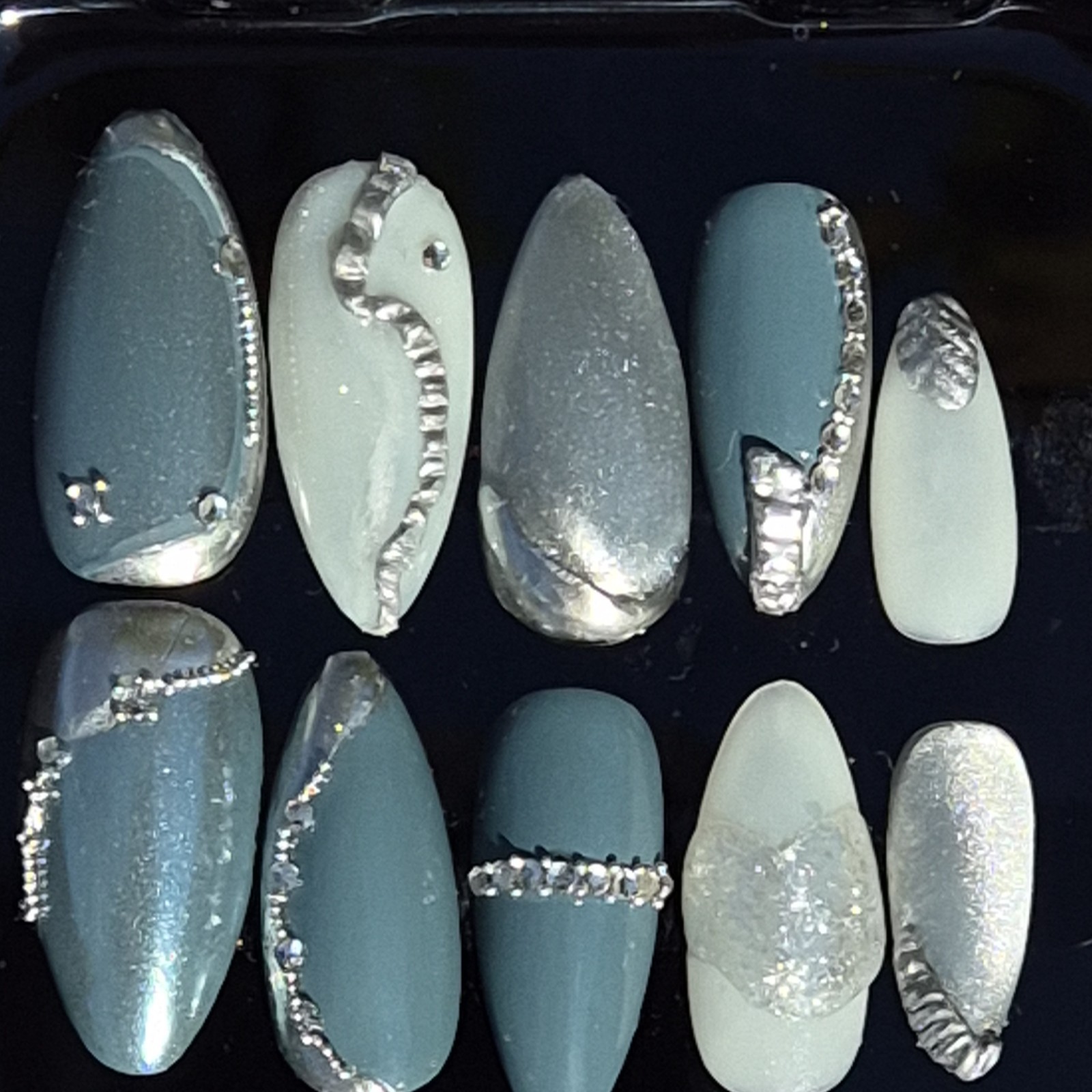 Nikki N Her Nails Silver Gray White 3D Glitter Almond Press-On Nails Pre-Design…