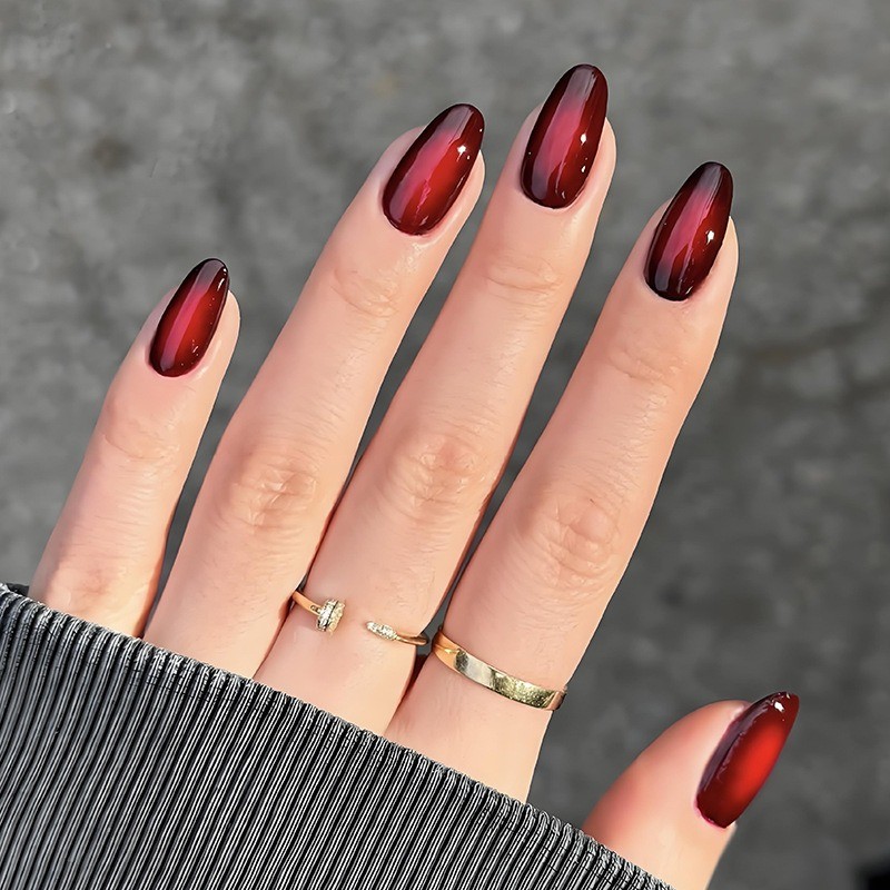 48 Pcs of Red Gradient Almond Fake Nails, Solid Color Gradient Smooth Nail Art