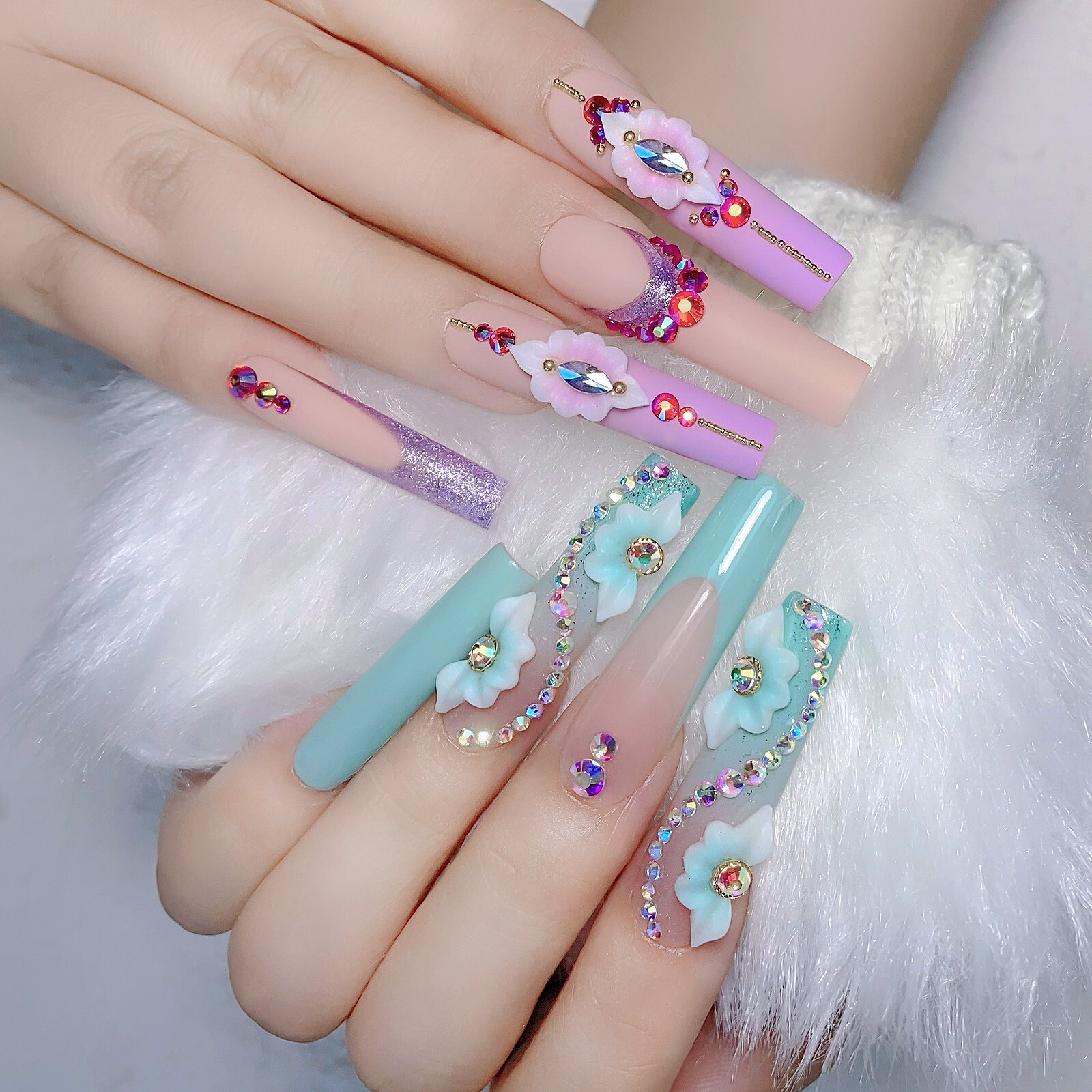 20 Grids 3D Resin Nail Flowers and Rhinestone Set for Nail Art Charms