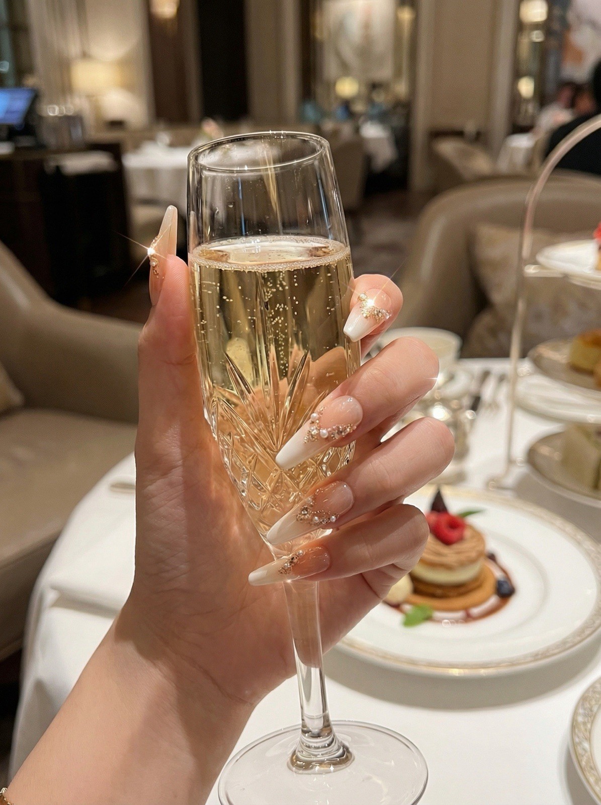 Bride’s Dream Wed01, Handmade Press On Nails, Nude Gradient Stiletto Nails