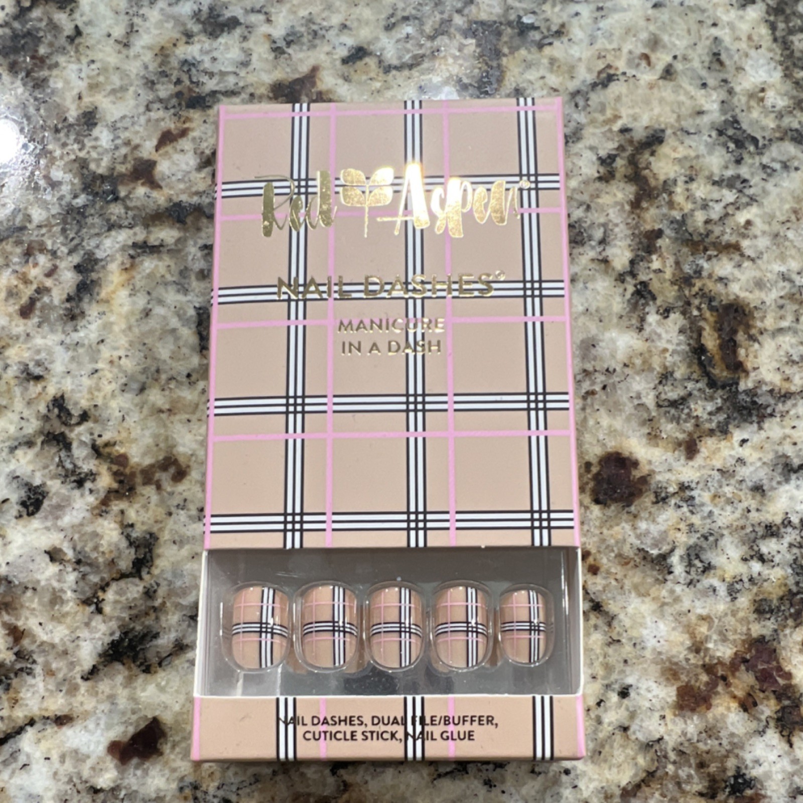 Red Aspen Press-On Nails Plaid Beige Pink Black White Square Full Cover Glue