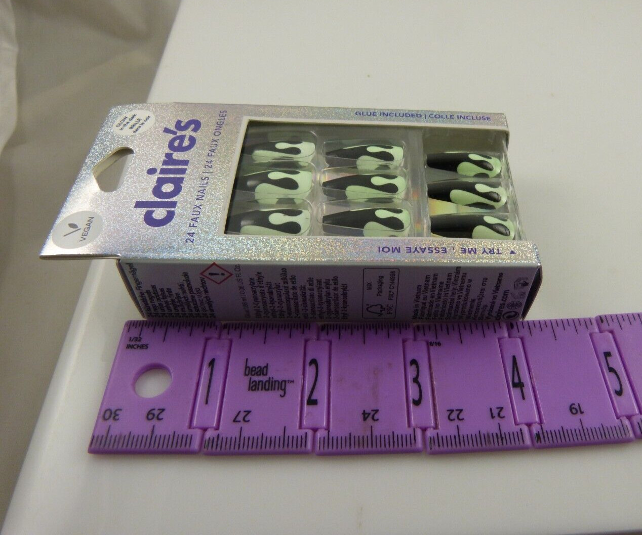 faux false nails halloween goth glow in dark color with glue Claire’s