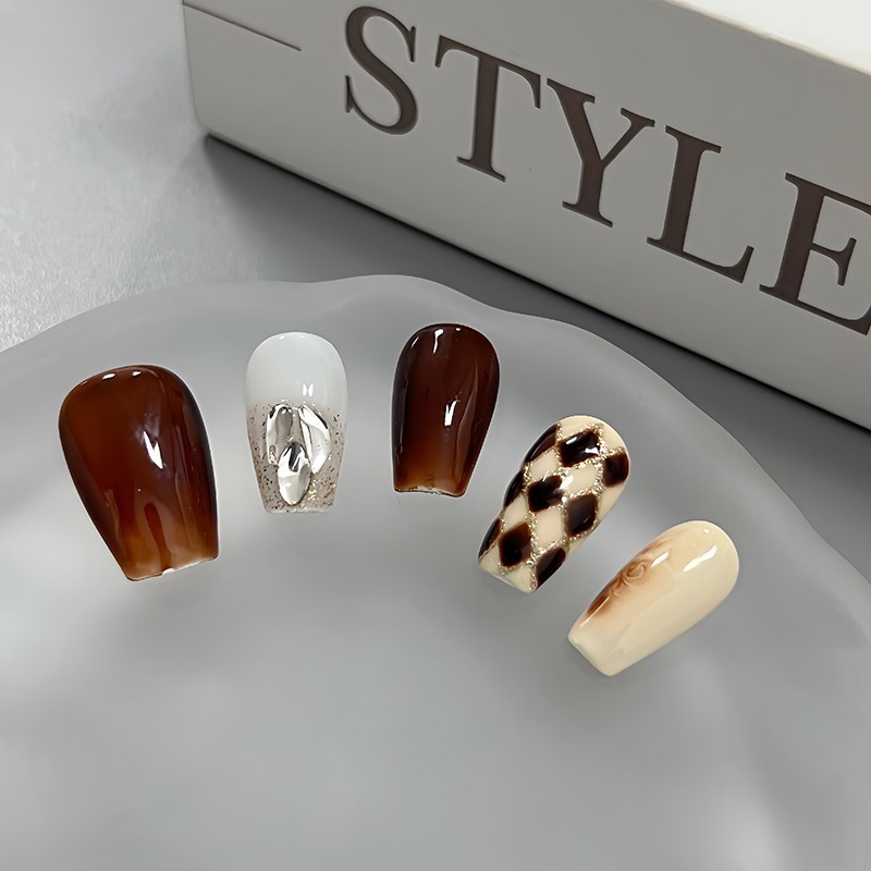 Brown Red Medium Press-on Nails Crystal Diamond Nails Nail Tips Stick on Nails