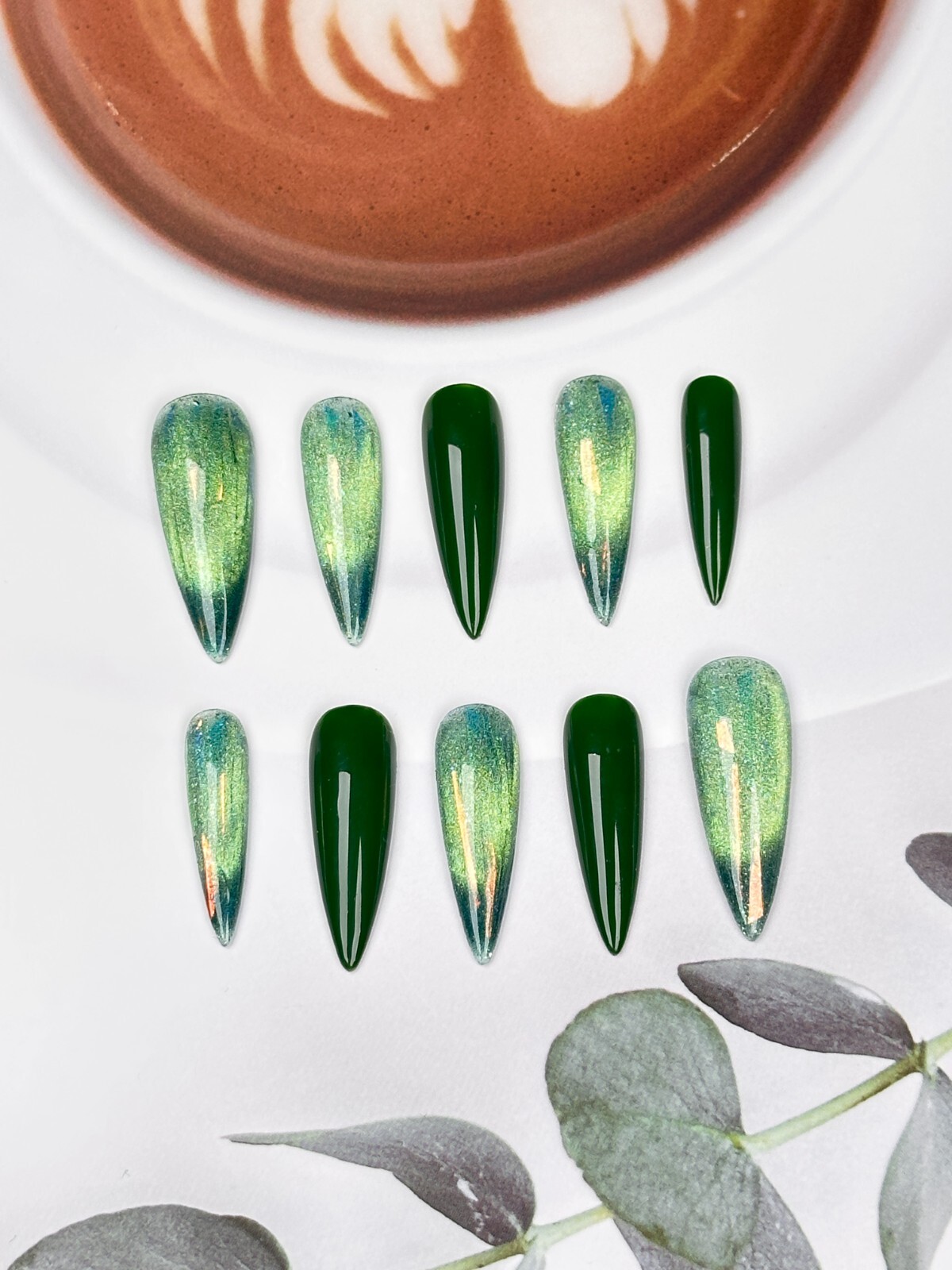 Green with Emerald Cat Eye Effect Press-On Nails