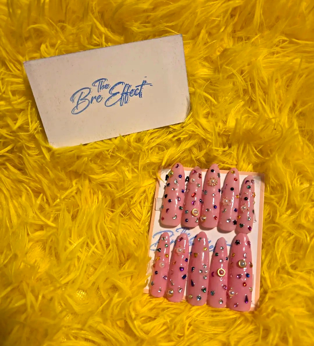 The Bre Effect Press-On Nails Pink Shiny Almond Long Rhinestones. Size M.