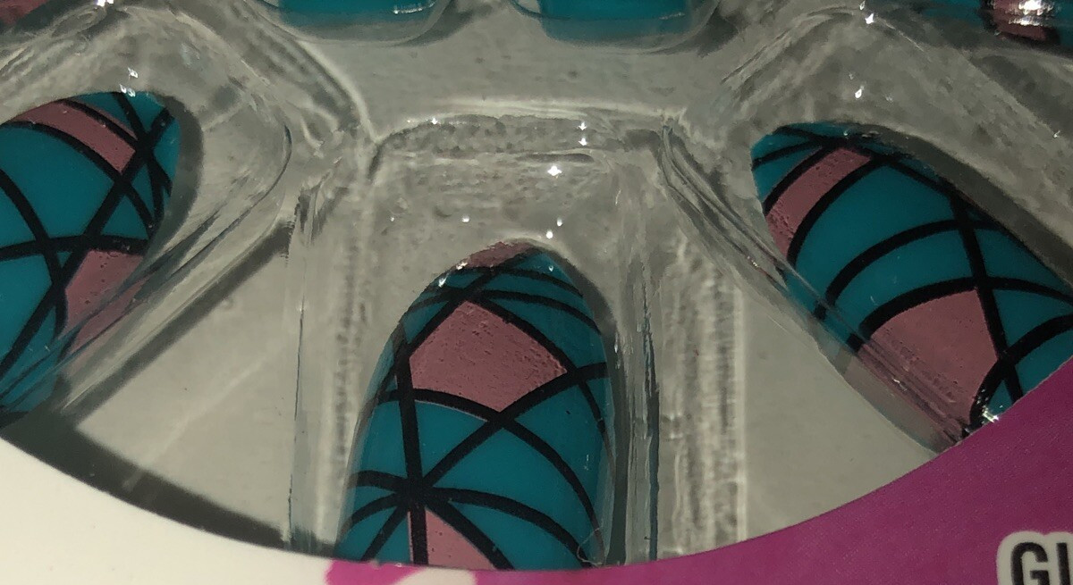 NEW Sassy+Chic Fashion Nails Blue And Pink-1pk of 12pc-Glue Not Included SHIPN24