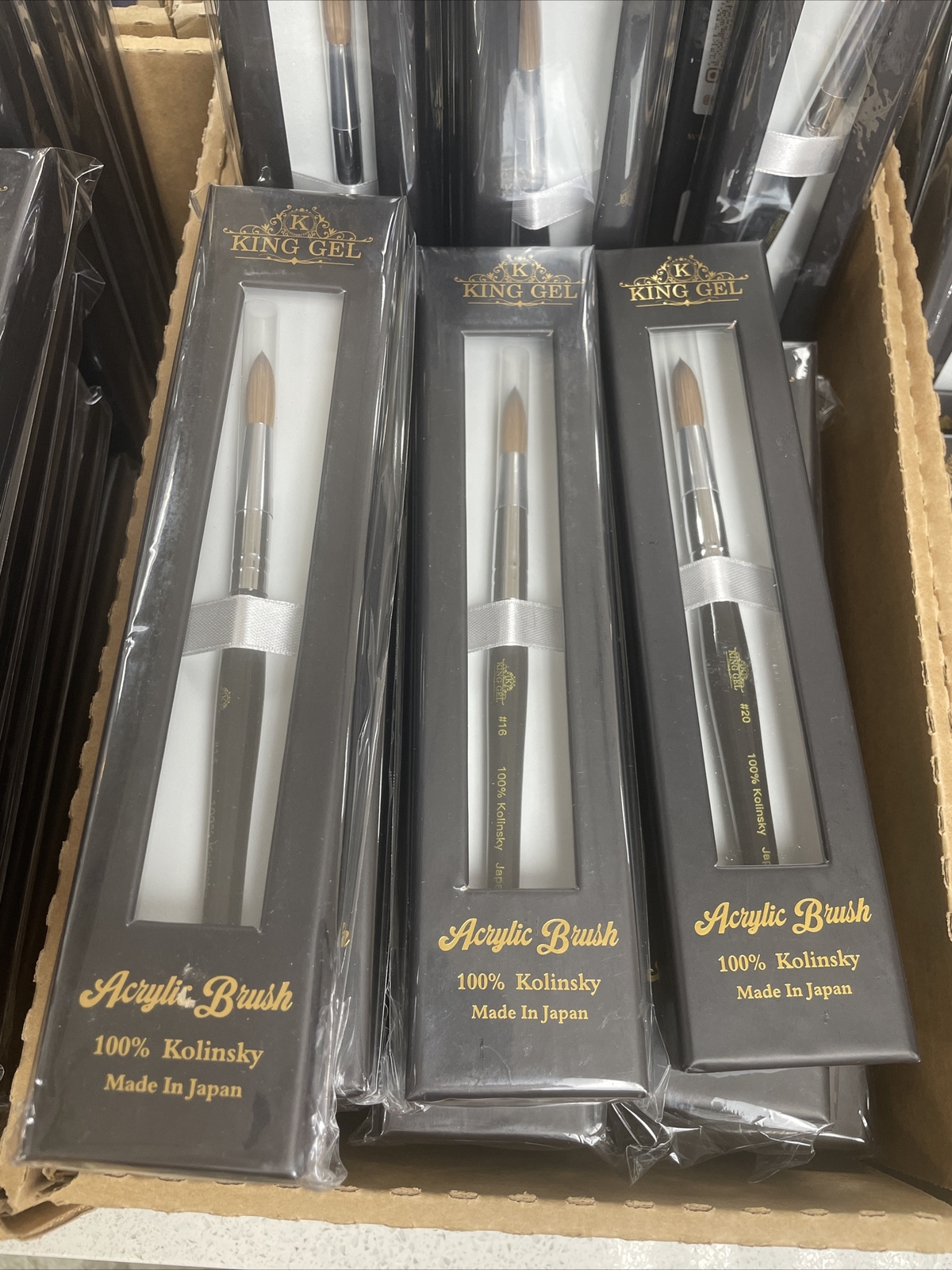 100% Kolinsky Acrylic Brush (Made In japan) Size #14