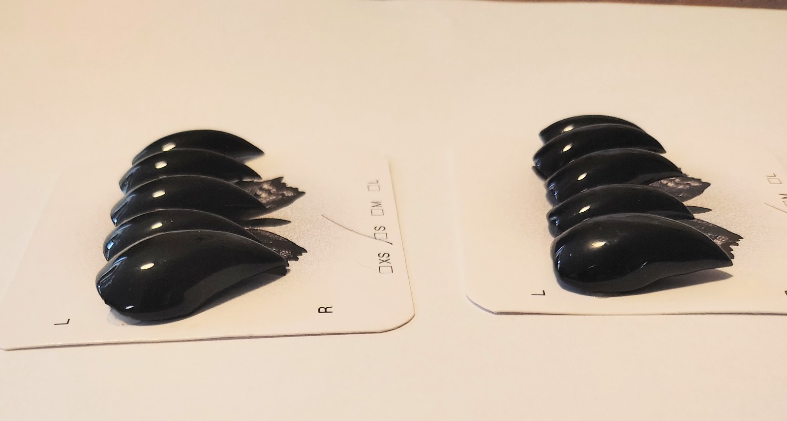10 Pcs Small Handmade Press on Nails Short Curved Claw Black Color